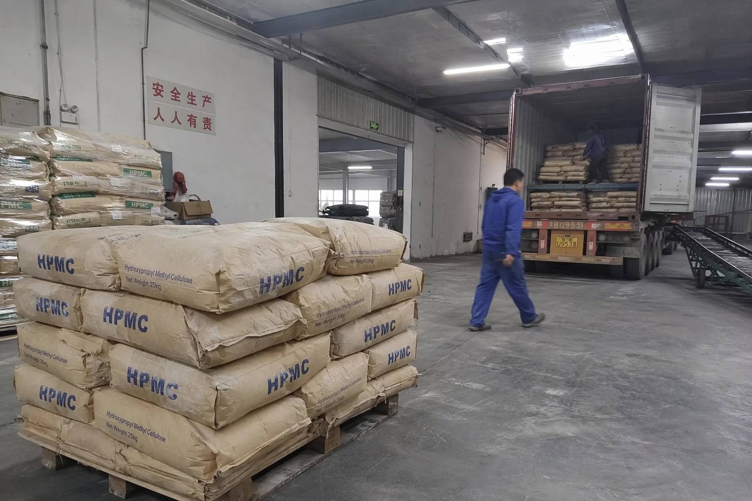 Actual 25 kg HPMC bags prepared in the factory warehouse